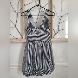 Black and White Striped Mini Dress With A V-Neck - Medium